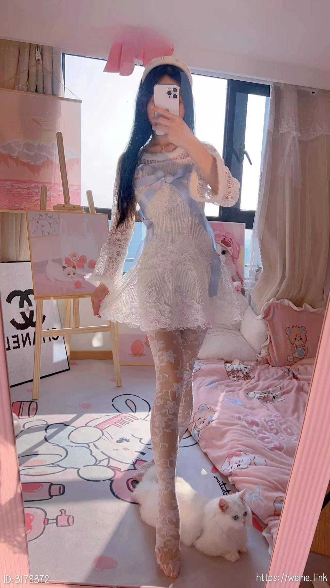 小萌子 - 女神印花丝袜 第6张图片