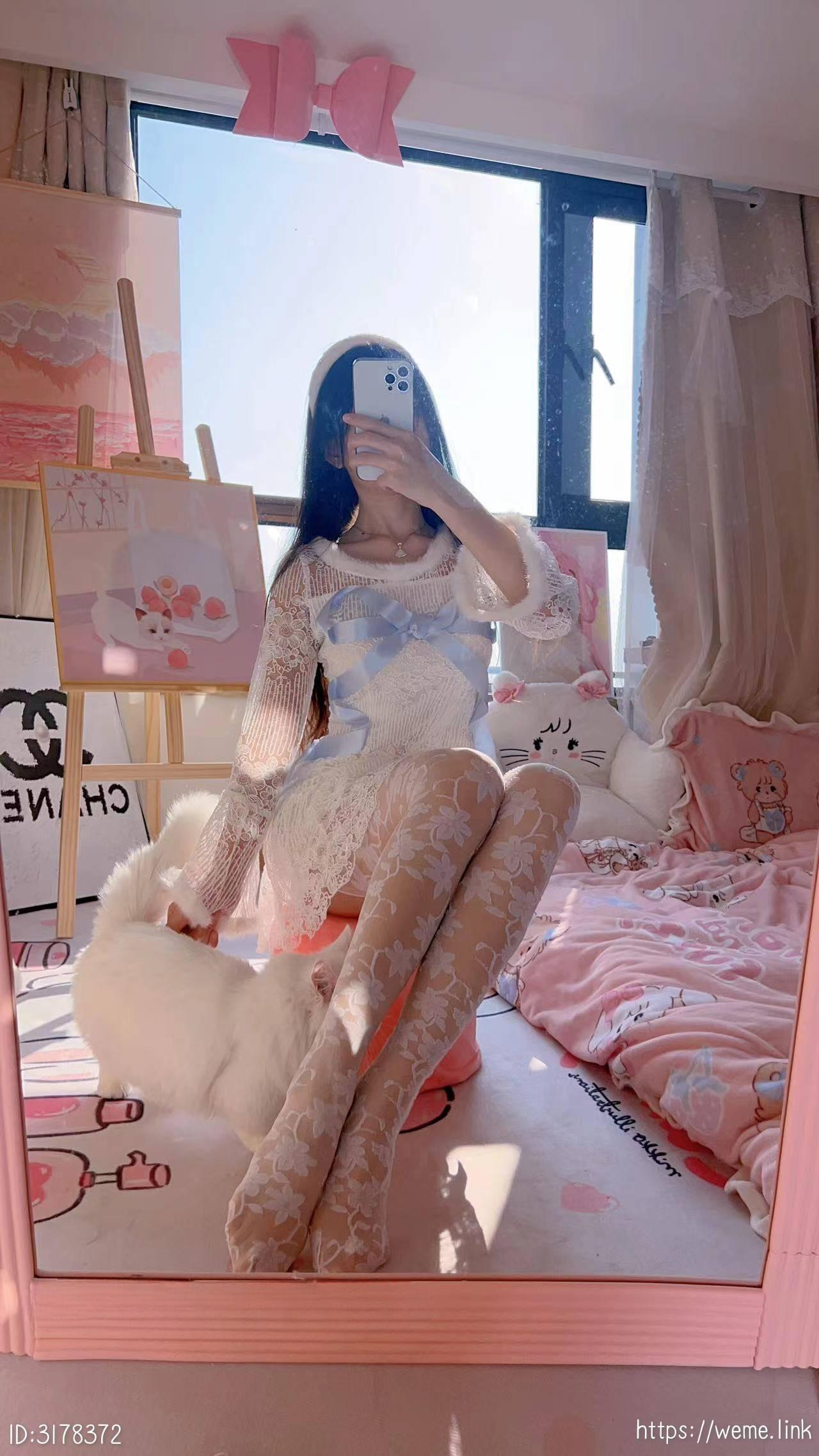 小萌子 - 女神印花丝袜 第21张图片