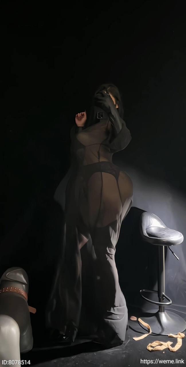 三撕后刑 - 条纹开叉衣 第10张图片