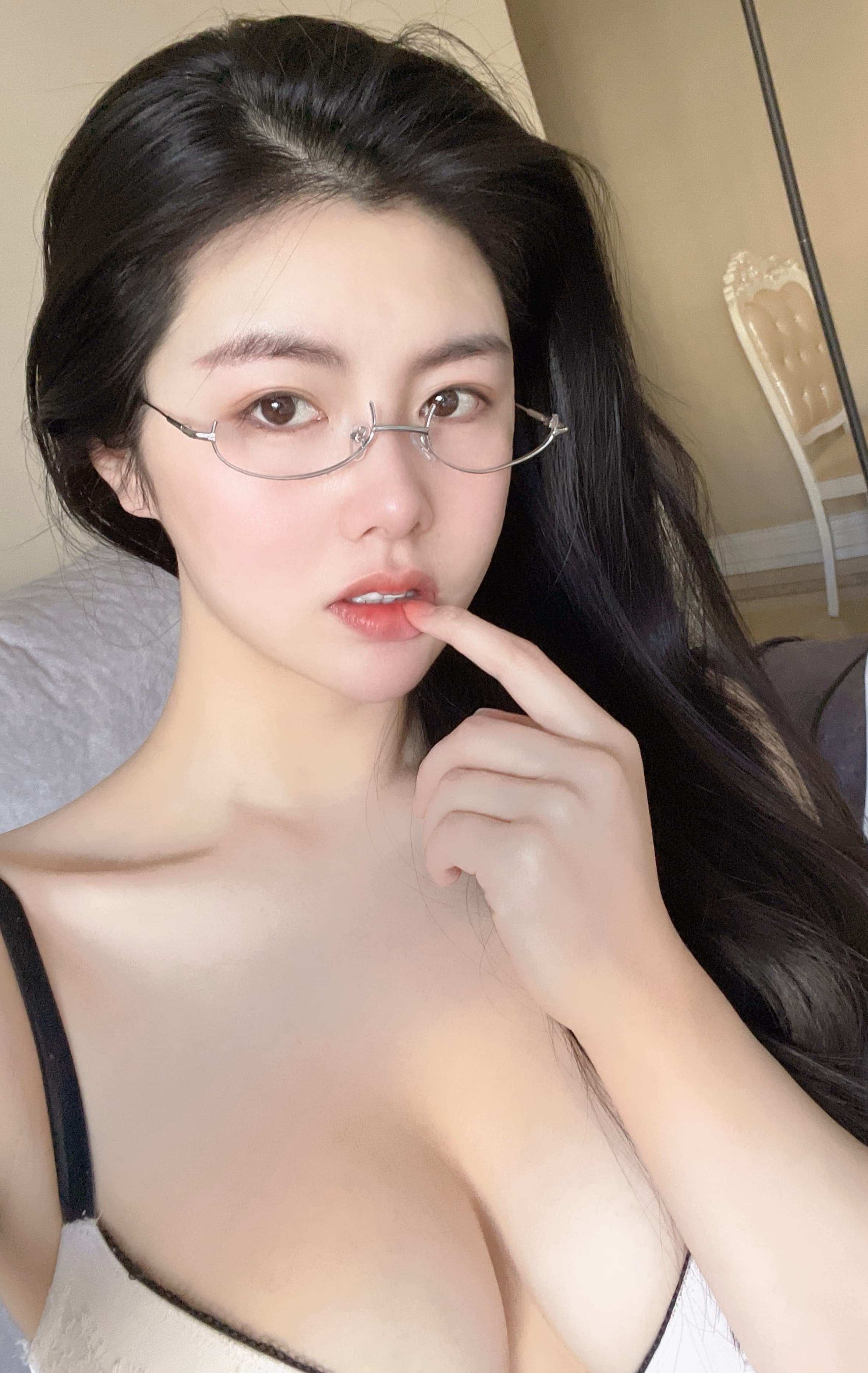 娜露呀 - 活得越来越不像自己了 像你女朋友嘿嘿 第4张图片