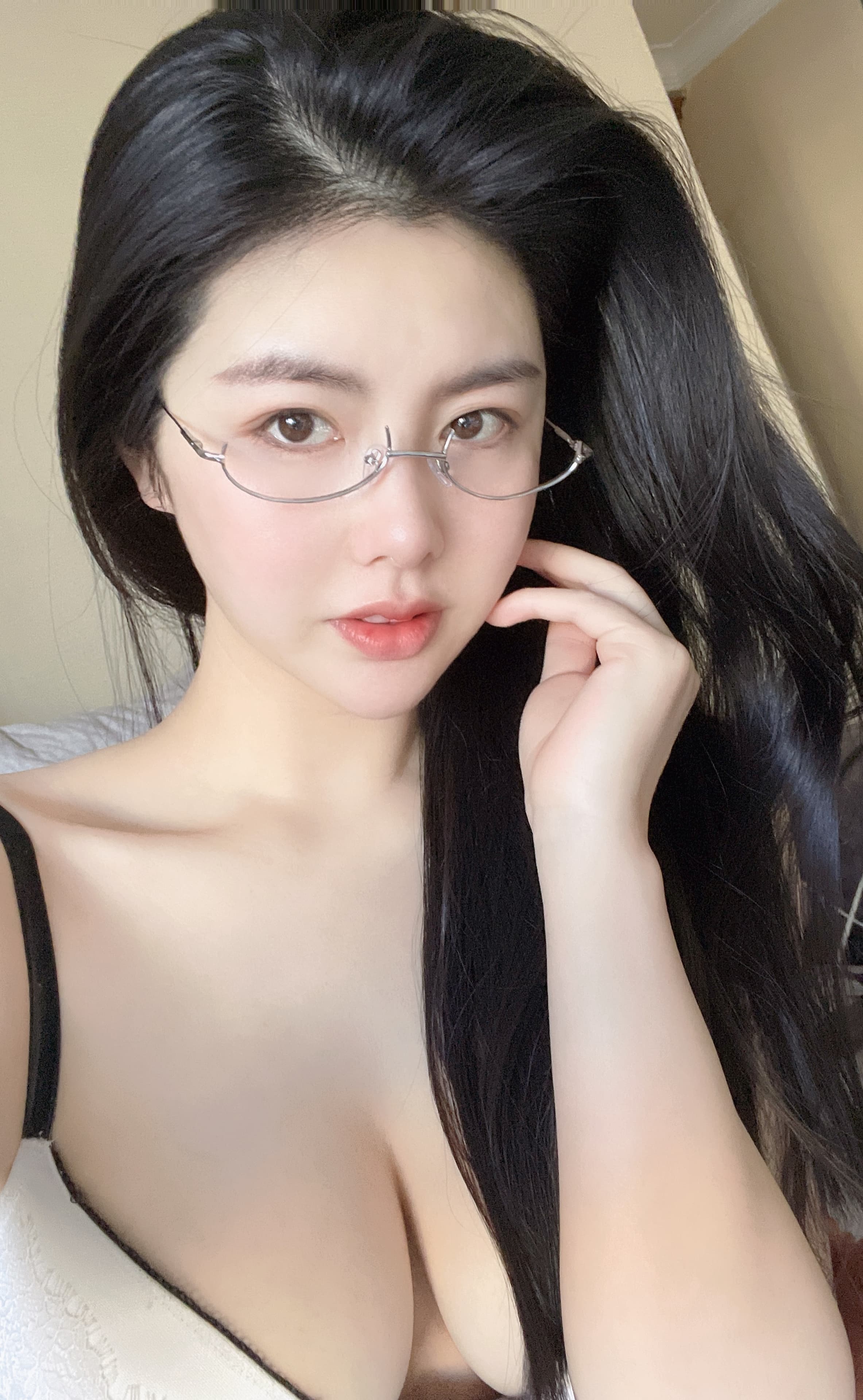 娜露呀 - 活得越来越不像自己了 像你女朋友嘿嘿 第3张图片