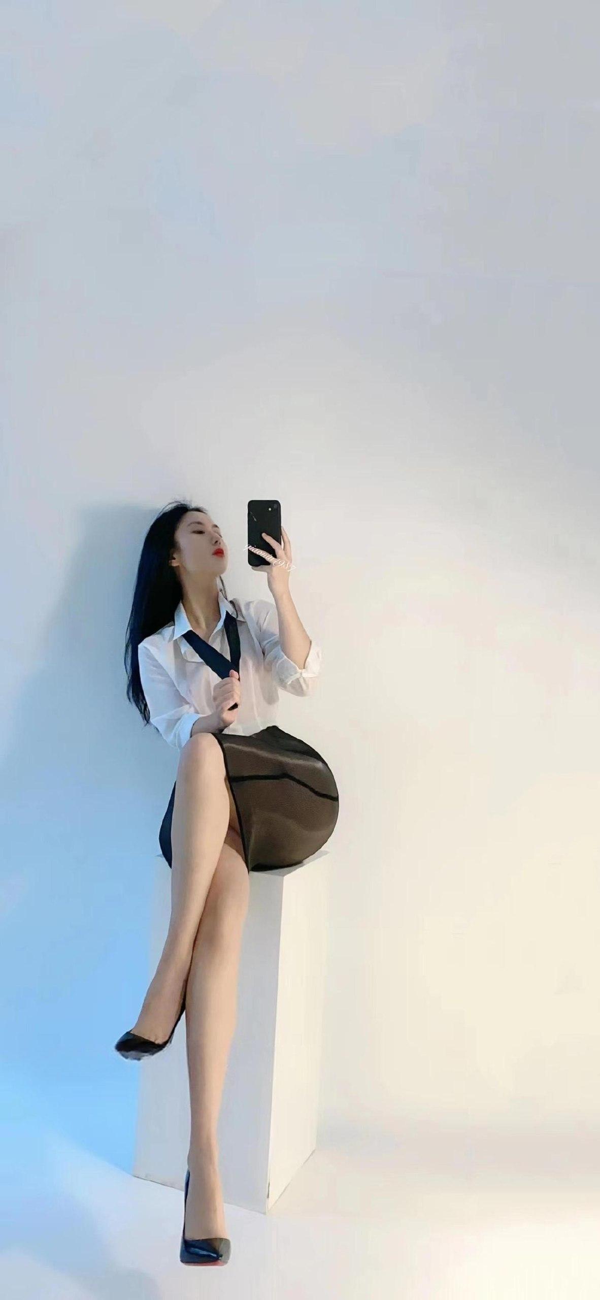 俏妞 - 透视黑蜜桃 第14张图片
