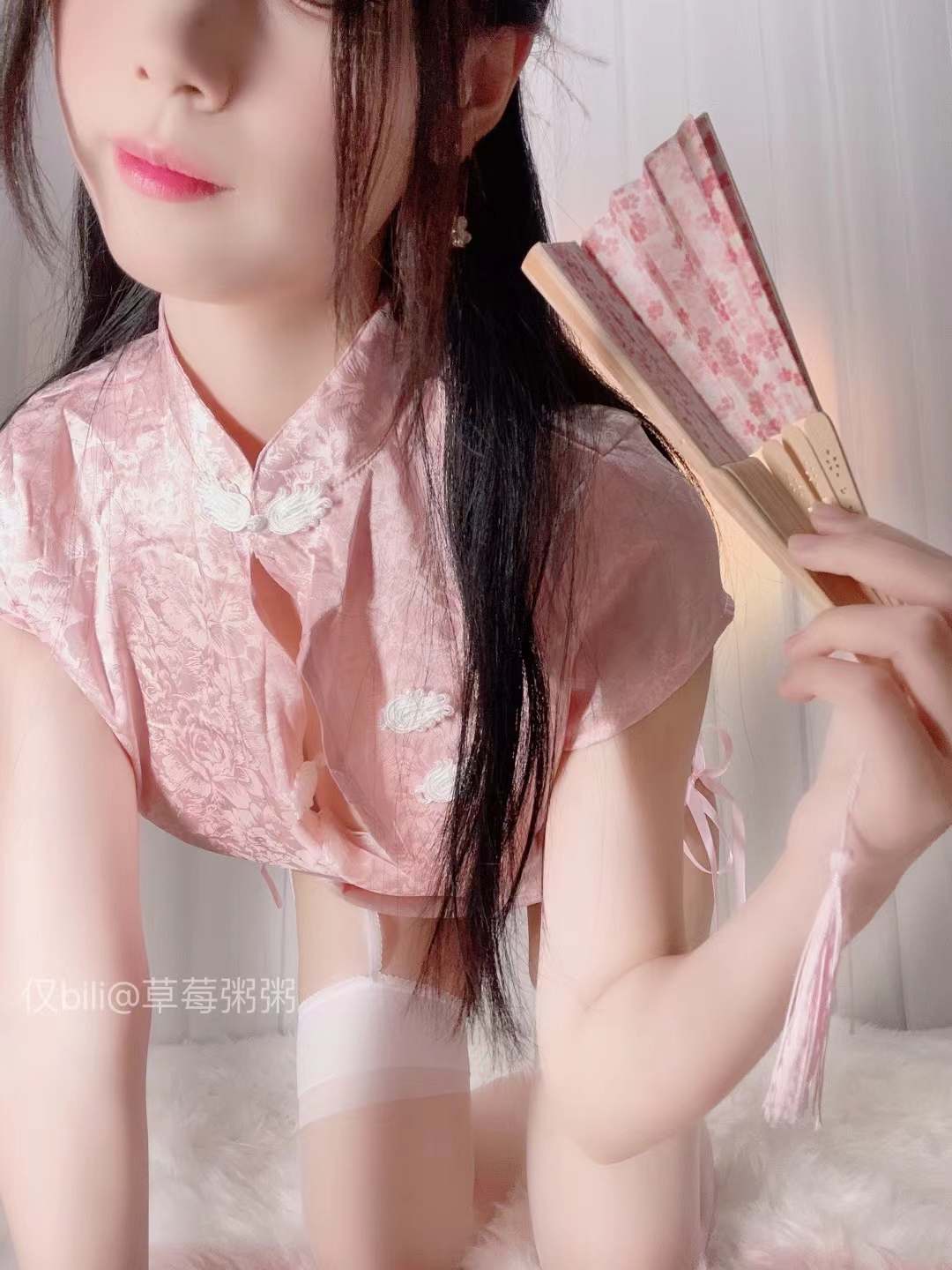 十万口草莓粥粥 - 韩系软妹风情少女 第41张图片