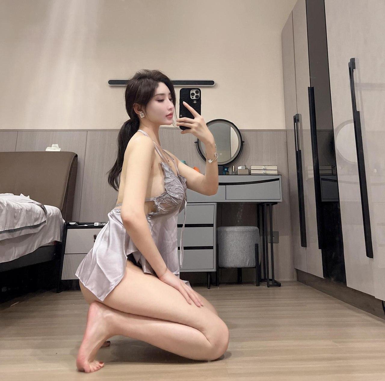 Carol周妍希 - 风韵吊带小睡裙 第16张图片
