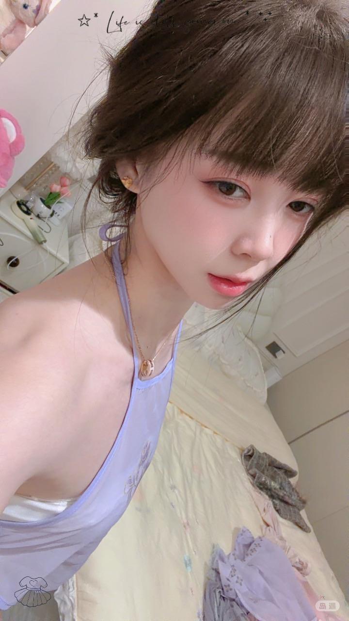 七七仙女 - 浅紫色花卉印花吊带背心 第8张图片