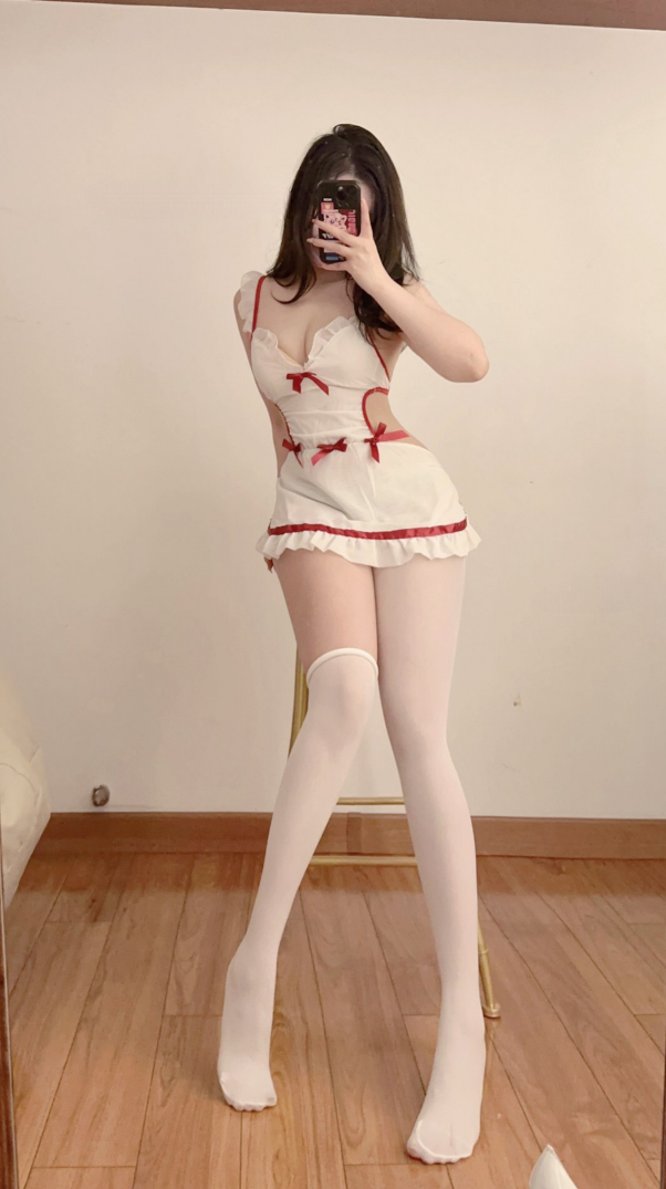 美酱Nami - 蕾丝女仆 第3张图片