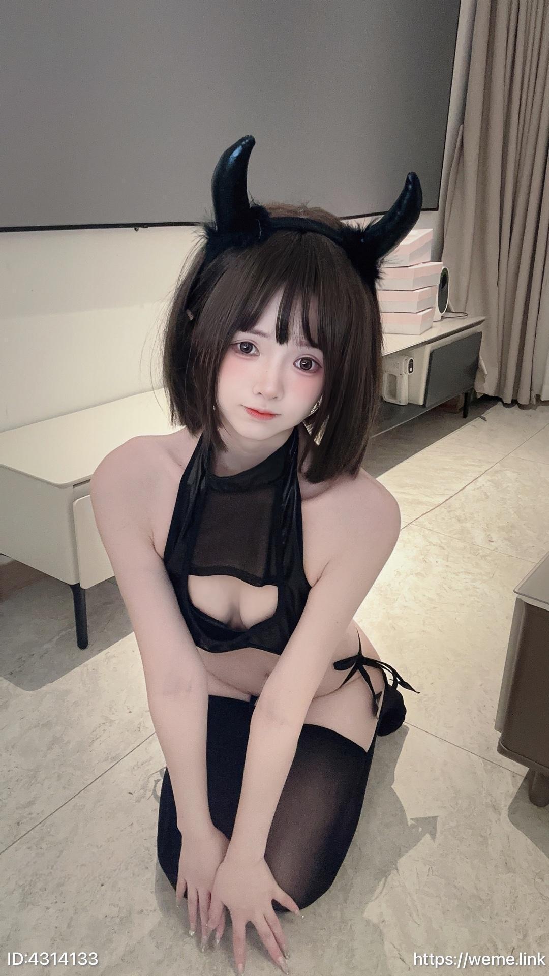 小耳酱 - 你的恶魔女友 第13张图片
