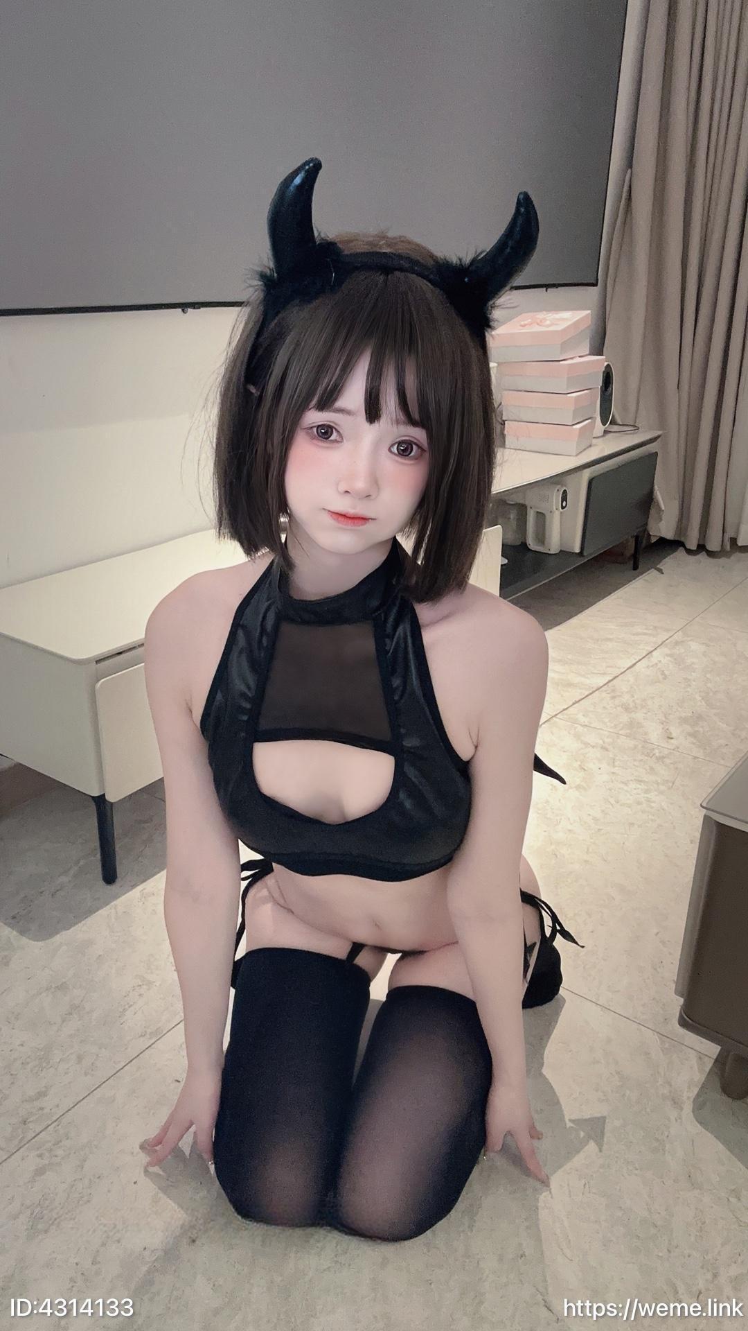 小耳酱 - 你的恶魔女友 第14张图片