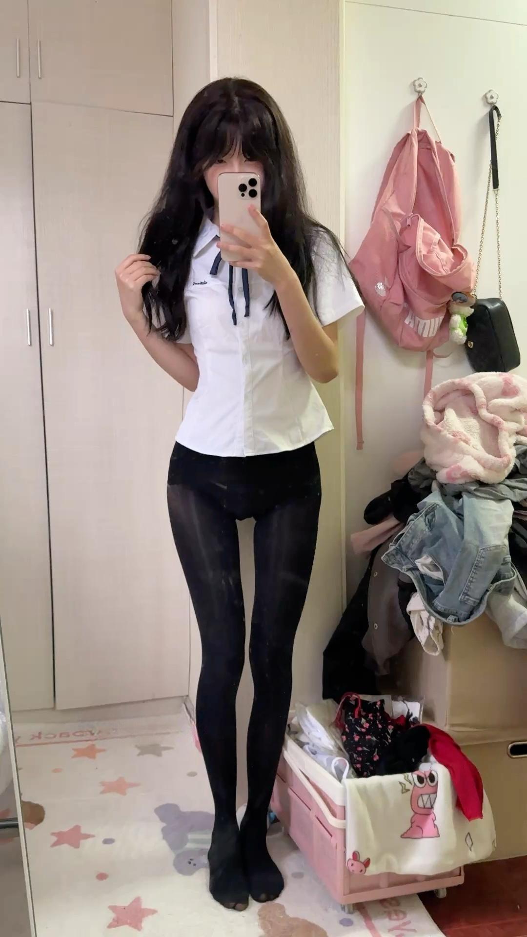 一只香 - 短袖黑丝 第12张图片