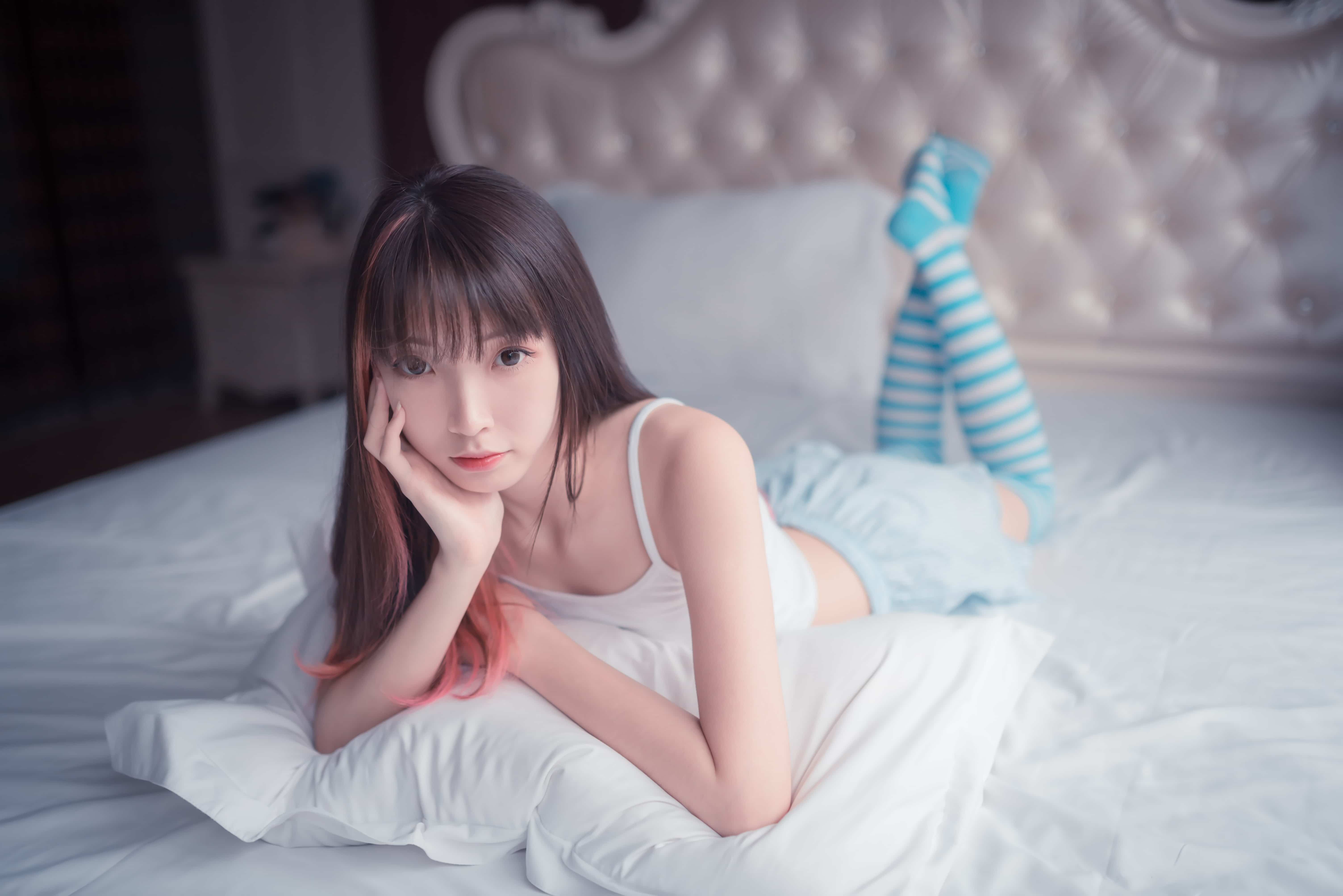 祖木子 - 蓝白条纹丝袜小可爱 第5张图片