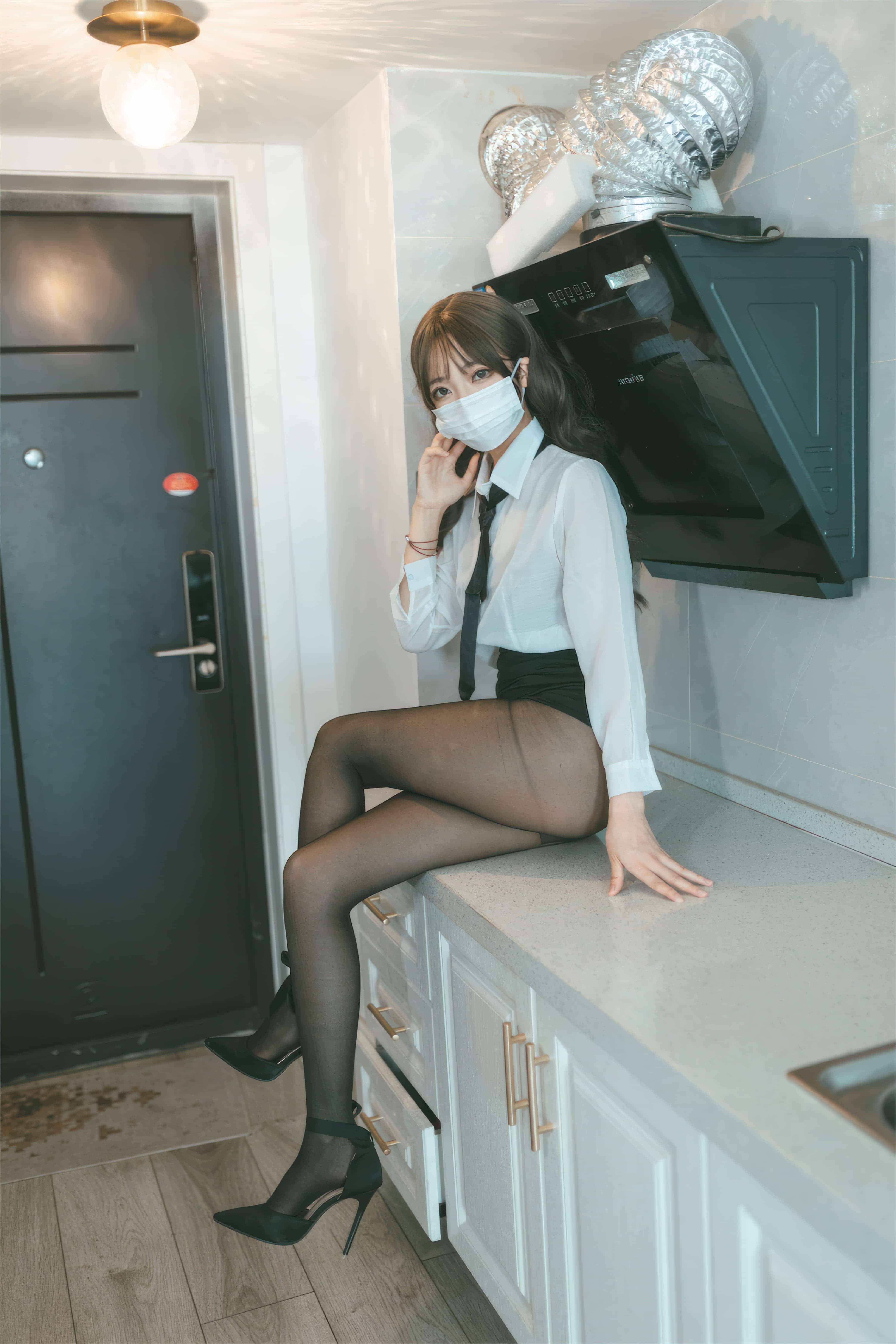 杏仁曲奇 - OL额外时间 第10张图片