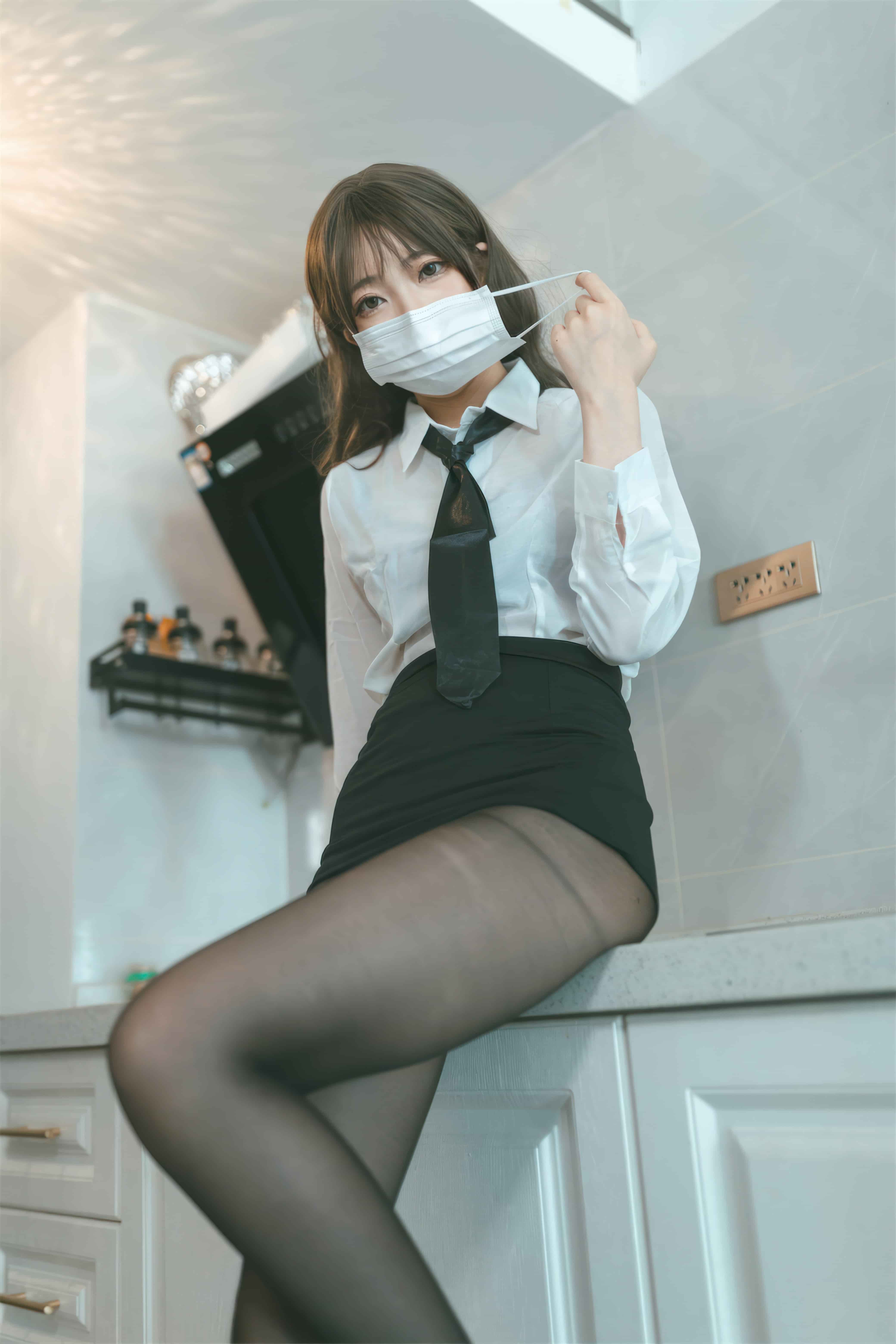 杏仁曲奇 - OL额外时间 第18张图片