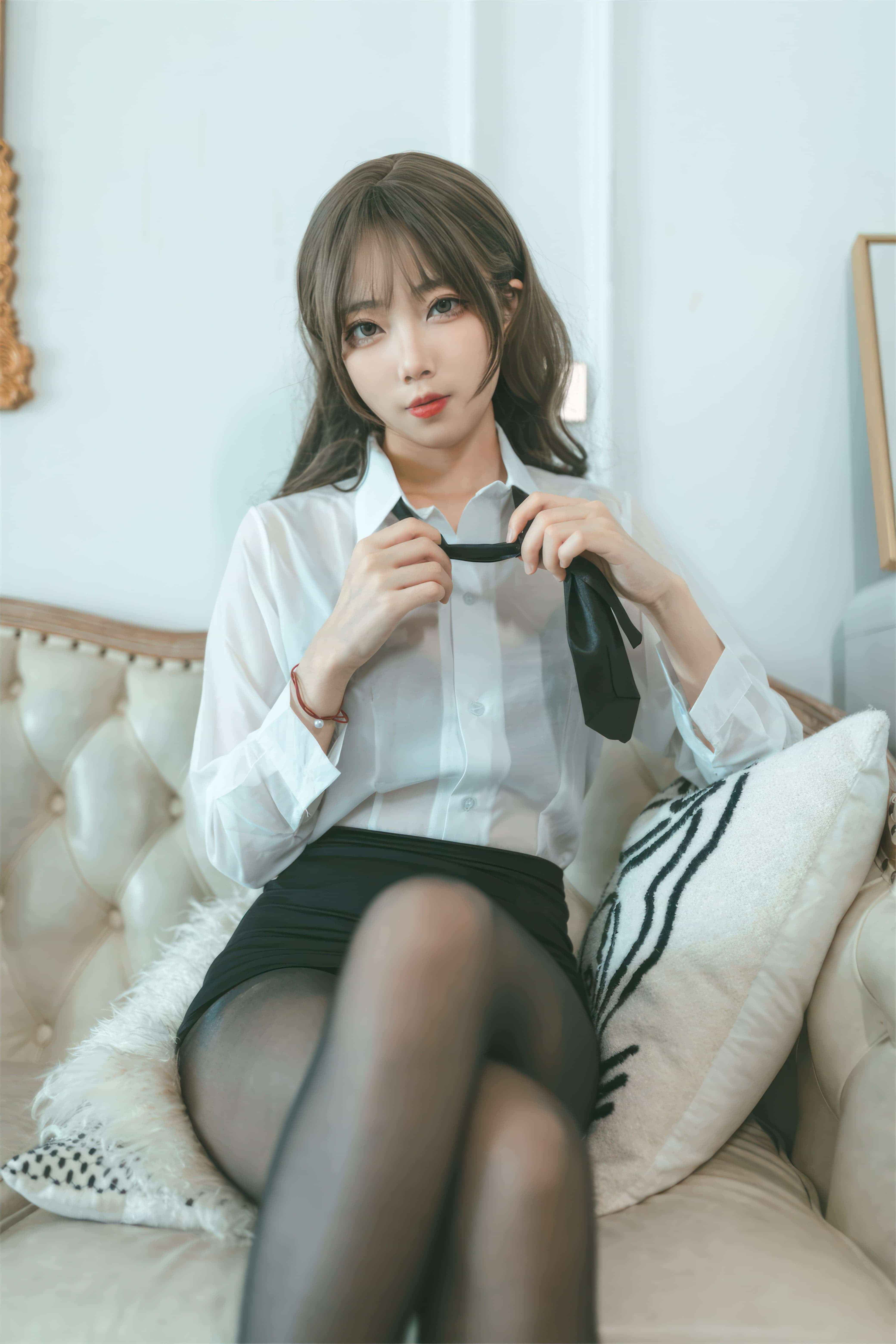 杏仁曲奇 - OL额外时间 第25张图片