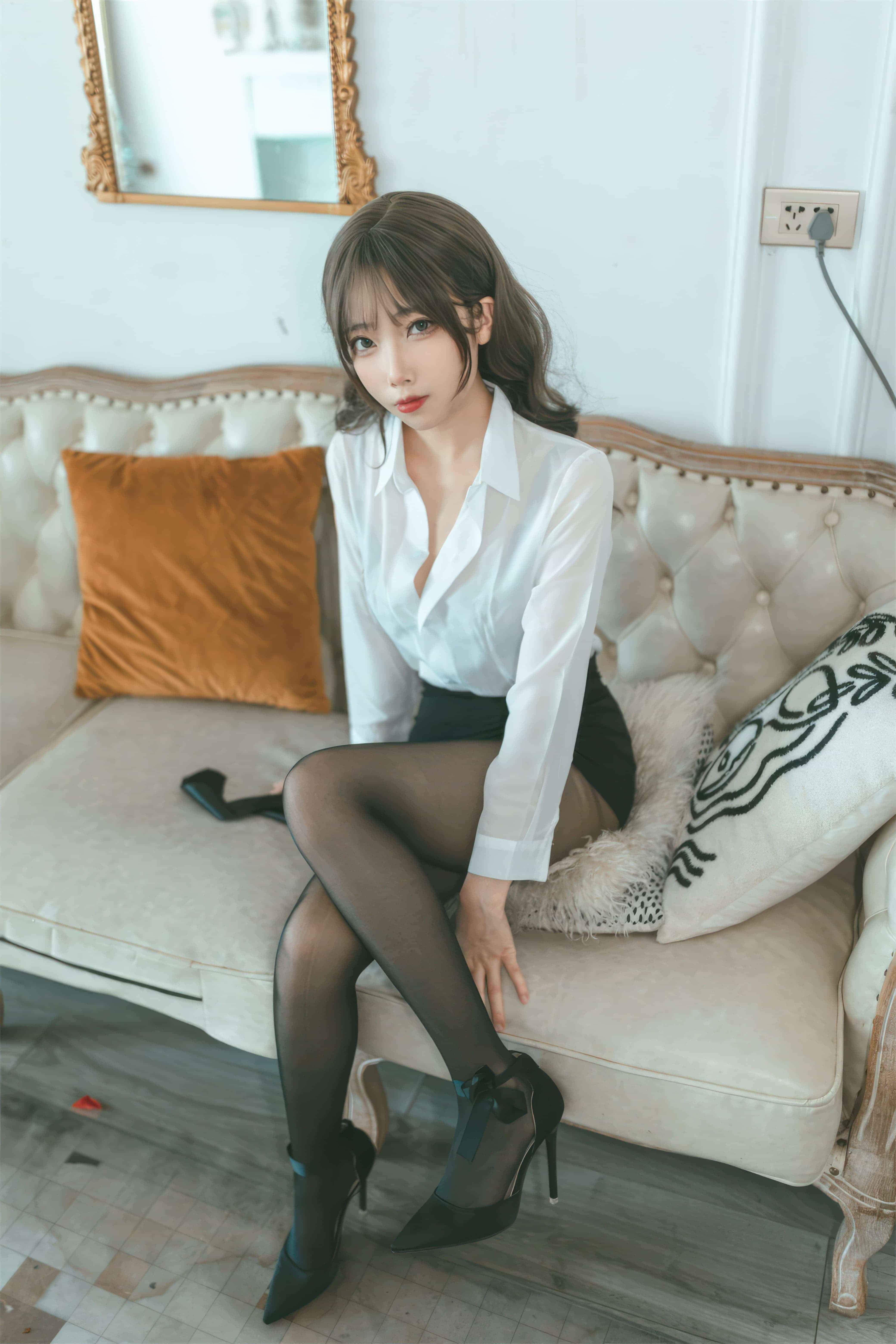 杏仁曲奇 - OL额外时间 第30张图片