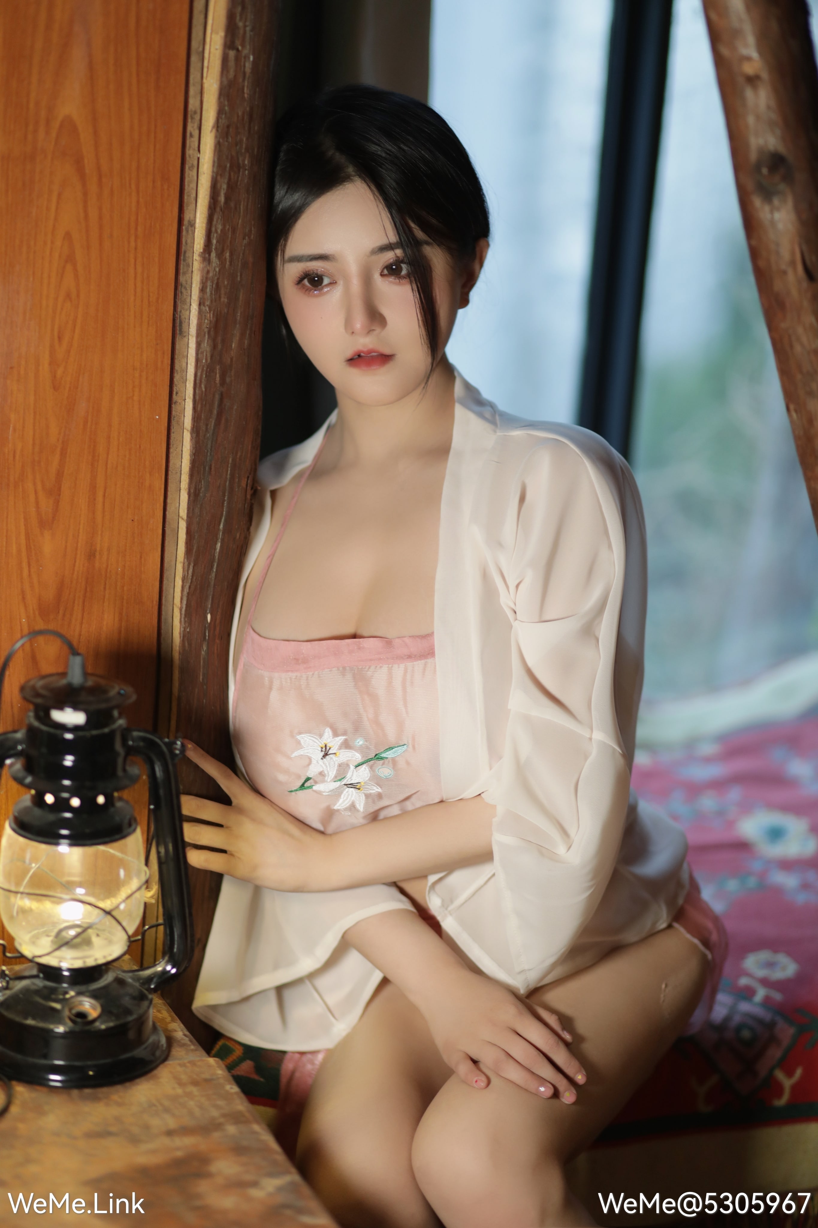 古阿扎 - 古装红肚兜 第10张图片