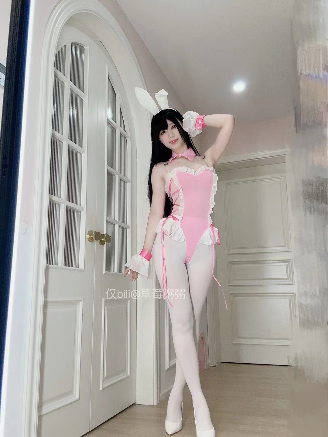 十万口草莓粥粥 - 可爱粉色女仆 第12张图片