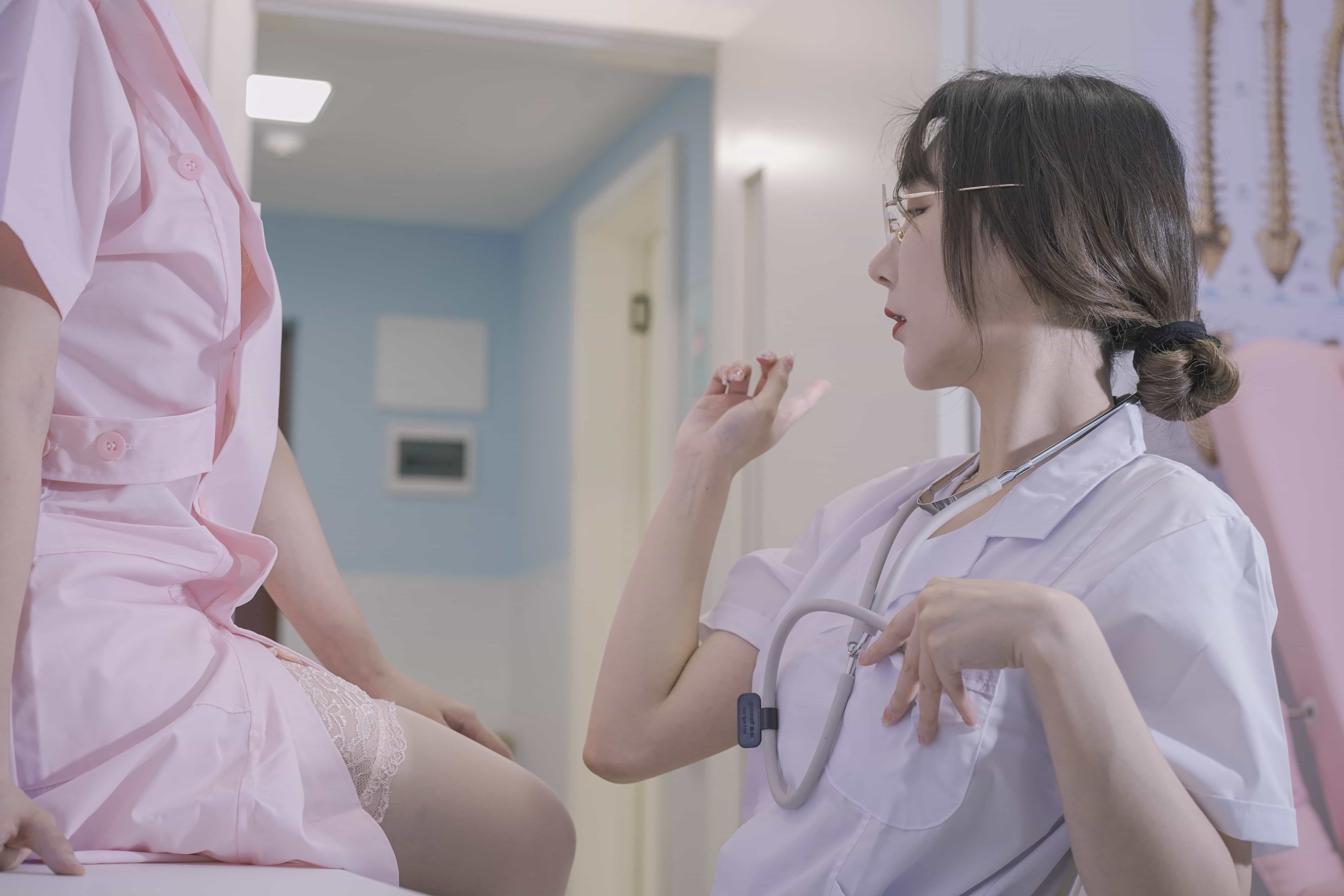 云溪溪 - 奶桃_N47医护 第12张图片