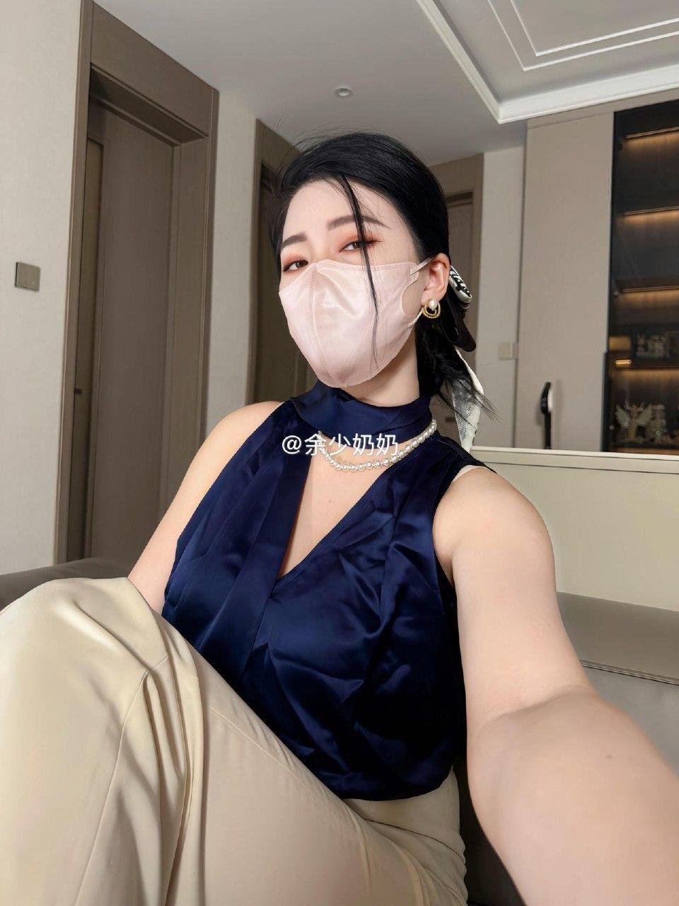 余少奶奶 - 人妻美足 第1张图片